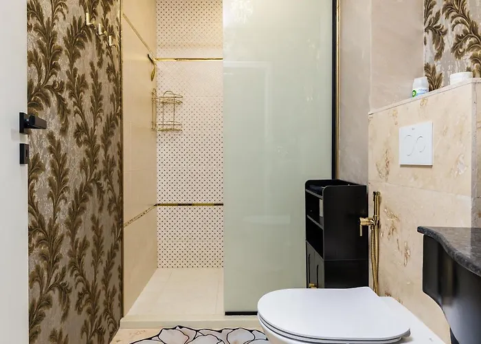 Sunny Modern 1br Retreat With Cozy Balcony بلوفديف