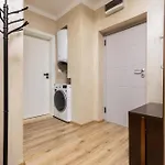 Sunny Modern 1br Retreat With Cozy Balcony * 普罗夫迪夫