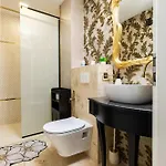 Sunny Modern 1br Retreat With Cozy Balcony * 普罗夫迪夫